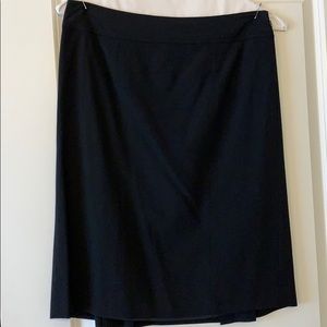 Ann Taylor perfect suiting black skirt